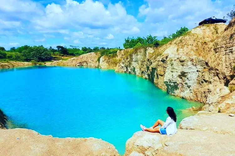 Telaga Biru Cisoka Bekas Galian Tambang Pasir Yang Kini Jadi Tempat