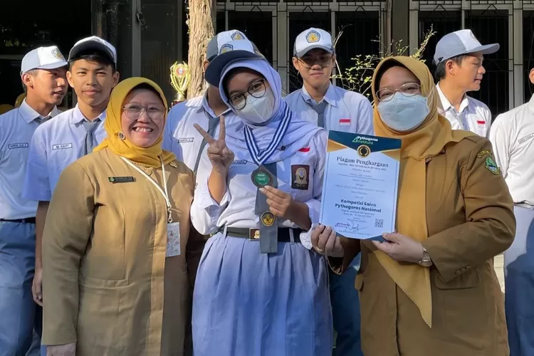 SMAN 3 Bogor Masuk? Inilah 9 SMA Negeri Terbaik Di Kota Bogor ...