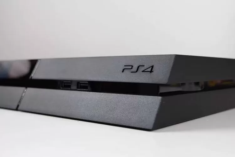 Panduan Membeli PS4, Kisaran Harga, dan Perbedaan Variannya: FAT, Slim, dan  Pro - Tekno Play