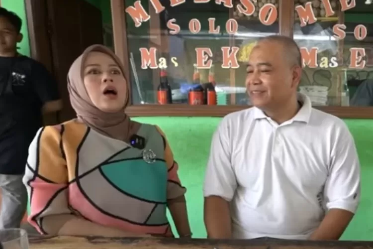 Shanty Denny Istri Denny Cagur Kulineran Bakso Bareng Oppa Oppa Korea