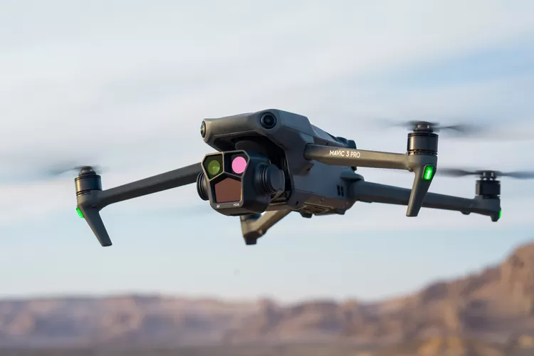 Drone DJI Mavic 3 Pro Hadir Di Indonesia, Bawa Tiga Kamera Istimewa ...