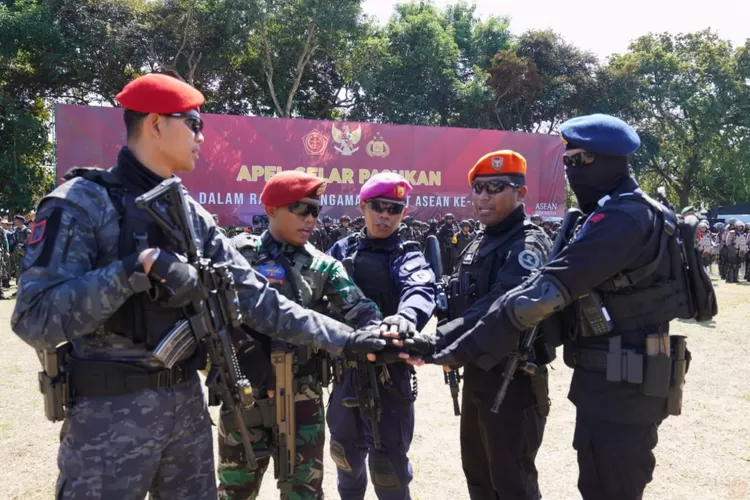 Deretan Pasukan Elite TNI Dan Polri Yang Dikerahkan Amankan KTT ASEAN ...