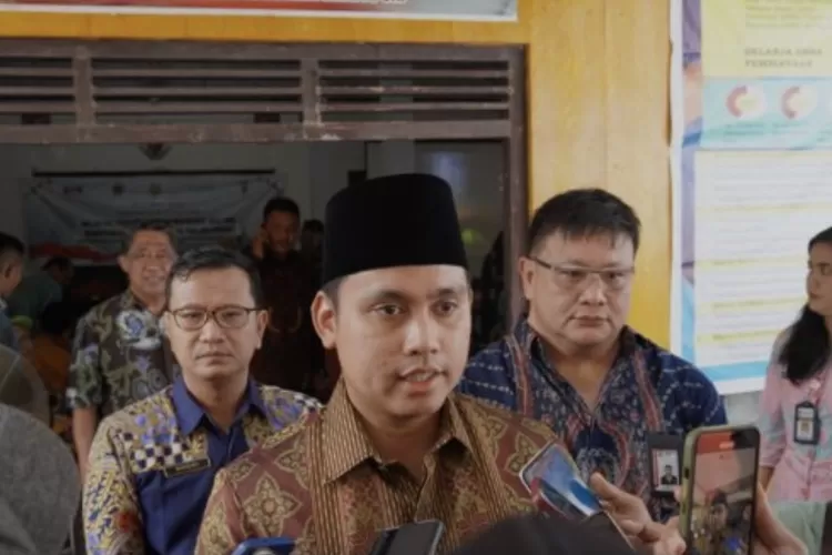 Pelaksana Tugas (Plt) Inspektur Provinsi Jawa  Tengah, Dhoni Widyanto saat memberi keterangan Desa anti koropsi  si Kendal, Selasa (9/5/2023).  (Ist)
