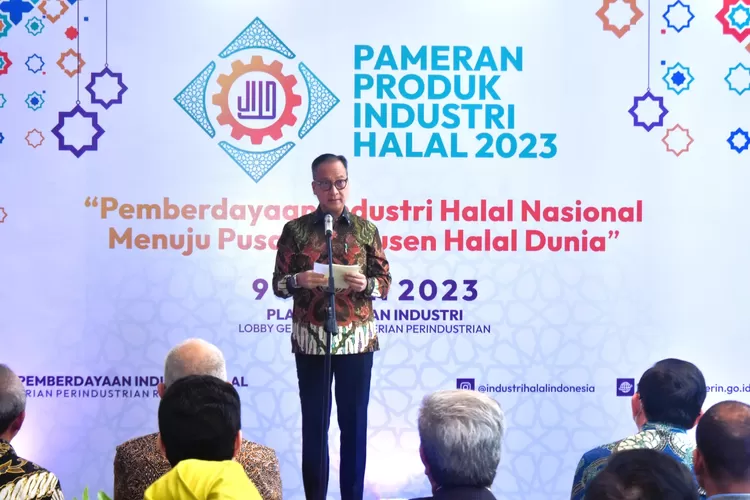 Menteri Perindustrian (Menperin) Agus Gumiwang Kartasasmita saat pembukaan Pameran Produk Industri Halal di Jakarta (9/5). (kemenperin.go.id)