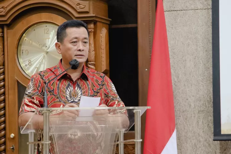 Kpk Cekal Plh Wali Kota Bandung Ema Sumarna Terkait Kasus Suap Yana Mulyana Koran Gala