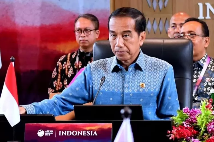 Isu Pemakzulan: DPR Harus Ambil Langkah Konkret, Evaluasi Kebijakan ...