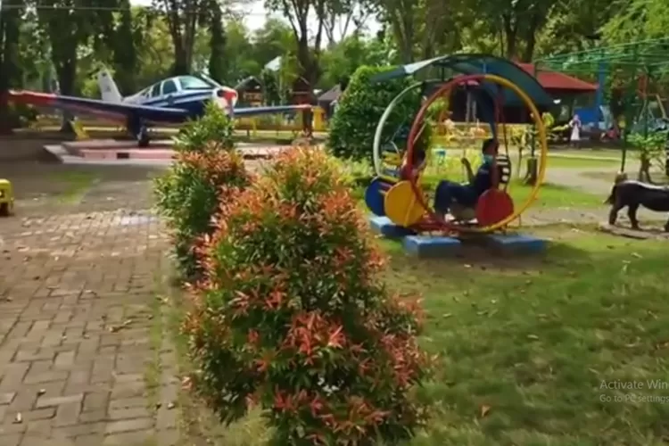 Belajar Sambil Bermain di Rumah Pintar Juanda Cendekia, Outing Class KB TKIT Ulul Albab Kertosono (Nursis Channel)