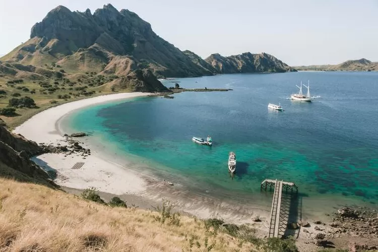 Taman Nasional Komodo: Destinasi Liburan Untuk Kaum Milenial Dan Gen Z ...