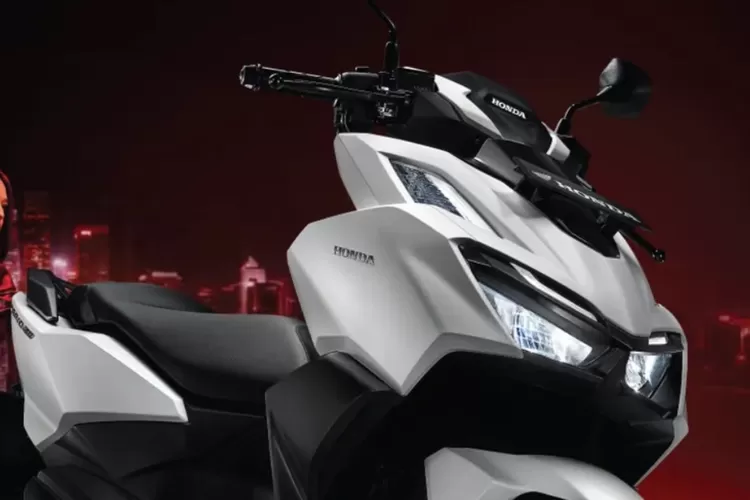 Keunggulan Honda Vario 160 2023 Yang Bikin Naik Kelas, Pilihan Motor ...