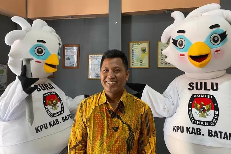 Anggota divisi teknis penyelenggaraan Pemilu KPU Batang, Aris Setia Budi. (Foto: Muslihun kontributor Batang)