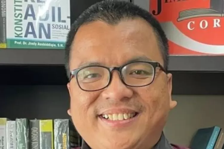 Dituding Sebar Hoaks Dan Bocorkan Rahasia Negara, Denny Indrayana ...