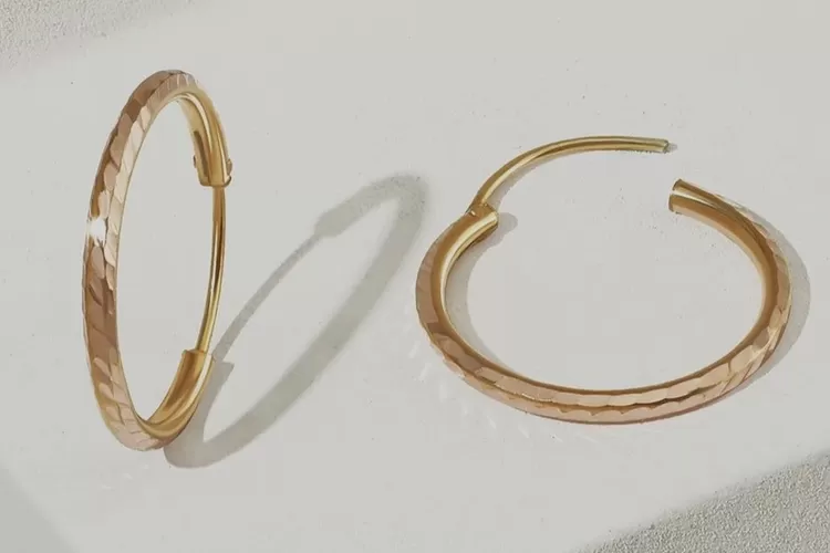 Pasar emas perhiasan domestik menunjukkan pembalikan tren yang positif pada hari ini Jumat, 5 Desember 2025. (Instagram @semar.nusantara )