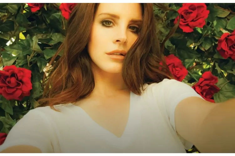 Lana Del Rey - Lirik Lagu Shades Of Cool ... Your heart is unbreakable ...