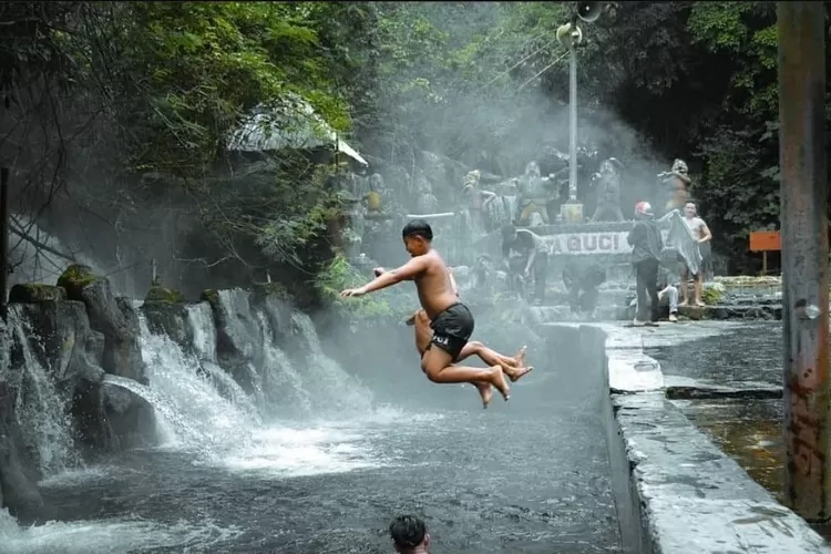 Pemandian Guci | sumber Good News