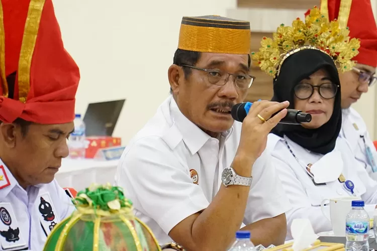 Kepala Kantor Wilayah Kementerian Hukum Dan HAM Sulawesi Selatan, Liberti Sitinjak mengapresiasi kinerja Tim Pembangunan Zona Integritas (ZI) Kanwil Sulsel yang membawa Kanwil berkontestasi menuju WBBM sampai Pada Tim Penilai Internal (TPN).