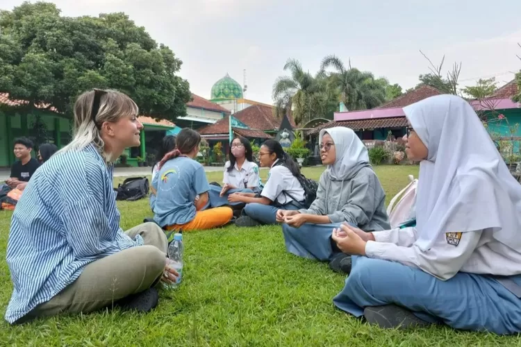 Jaraknya 104 Km Dari Pusat Jawa Tengah Inilah 7 Sma Negeri Terbaik Di Klaten Bukan Sman 2 