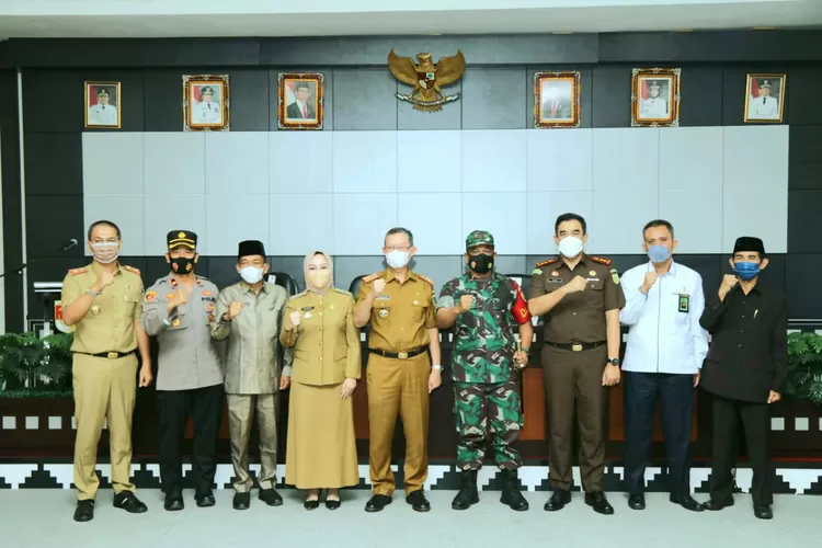 GAJI KE-13 CAIR HARI INI! PNS, PPPK, TNI-POLRI Dan Pensiunan Sudah Bisa ...