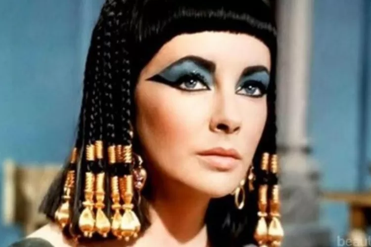 Ilustrasi trend makeup di Mesir Kuno (Pixels) 