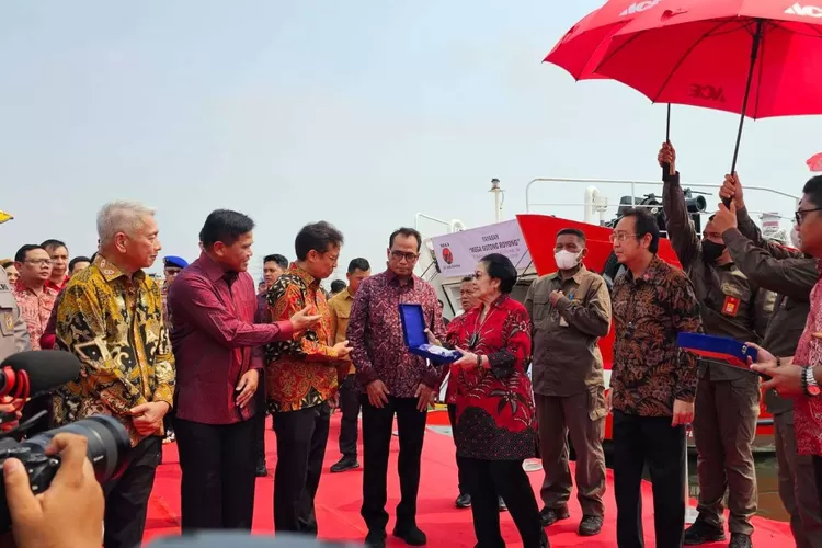 Megawati Resmikan Operasional Kapal Rumah Sakit Laksamana Malahayati ...