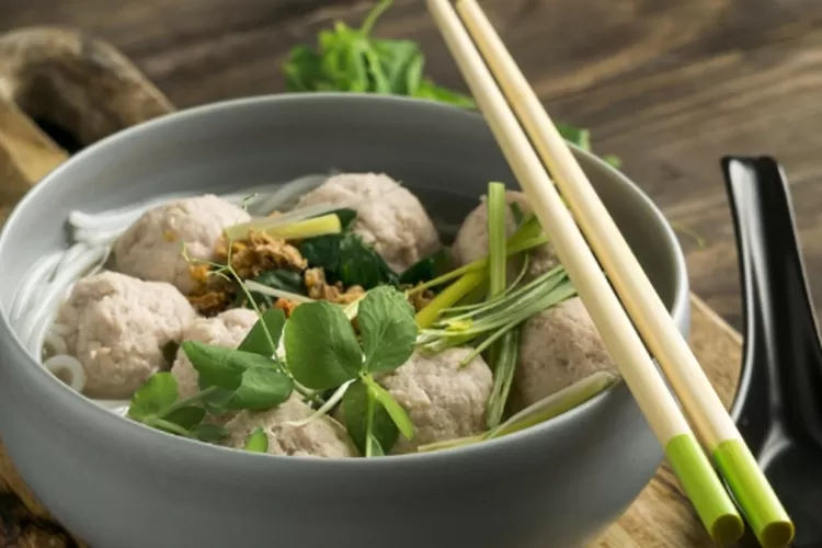 Menu Idul Adha Spesial, Ini Resep Bakso Sapi Ala Devina Hermawan ...