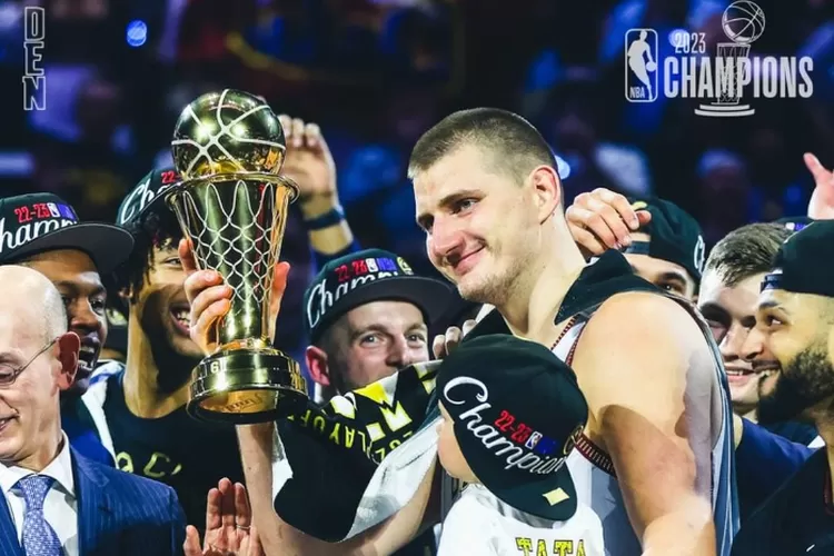 Potret Nikola Jokic bersama Denver Nuggets menjadi juara NBA pertama kali dalam sejarah (Instagram @nuggets)