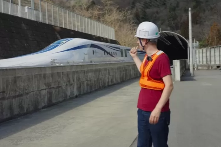 Kereta api cepat Yamanashi Maglev (Youtube Tom Scott)