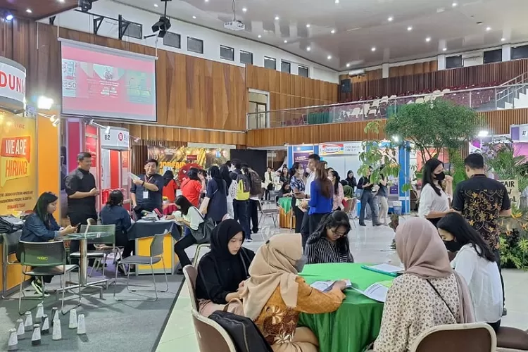 Kamu Termasuk Pencari Kerja ? 364 Lowongan Disediakan Job Fair Di ...