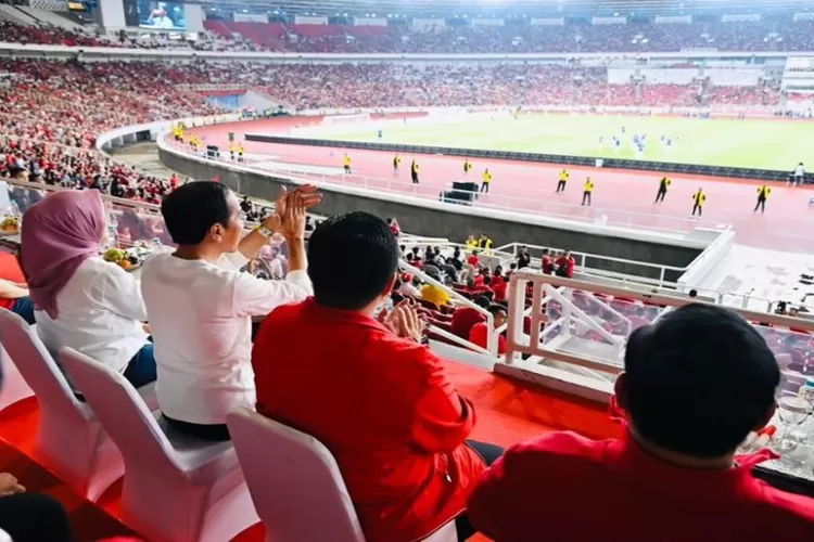 Nobar Indonesia Vs Argentina Kenakan Baju Merah-Putih Pengamat: Sinyal ...