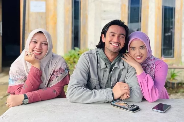 Sinopsis Film Hati Suhitakisah Drama Perjodohanrumah Tangga Dan Cinta Segitiga Diperankan Oleh 