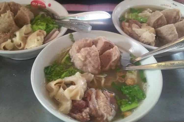 Pecinta Bakso Merapat Yuk 10 Rekomendasi Depot Bakso Di Bojonegoro