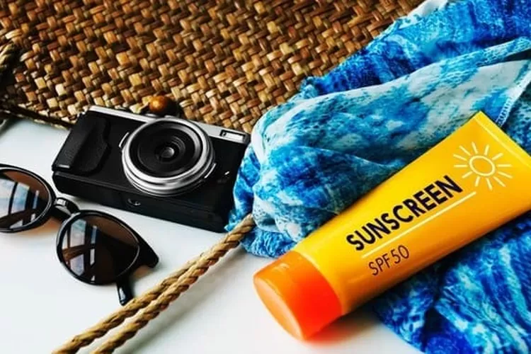 5 Rekomendasi Sunscreen Terbaik Di Bawah 30 Ribu Yang Bagus Untuk Usia 40 Tahun Ke Atas Nomor 3