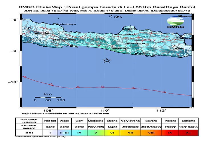 BREAKING NEWS: Gempa Bumi 6,4 Magnitudo Guncang Bantul, Terasa Sampai ...