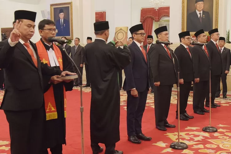 Daftar Lengkap Nama Menteri, Wakil Menteri Dan Anggota Wantimpres ...