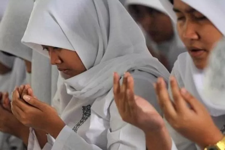 Contoh Doa Penutupan MPLS 2023 untuk SMP, SMA, dan SMK (istimewa)