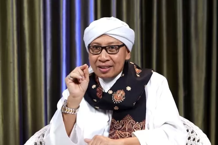 Ustadz Buya Yahya.