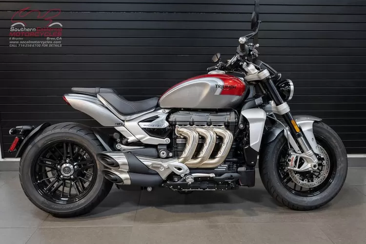 Triumph rocket store 3 harga