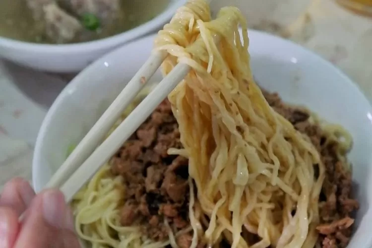 Mie Ayam Sido Mampir Kuliner Legend Di Kota Bogor Porsi Mienya Melimpah