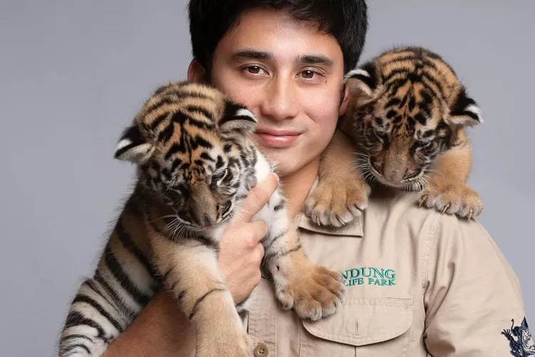 Alshad Ahmad (Instagram @alshadahmad)