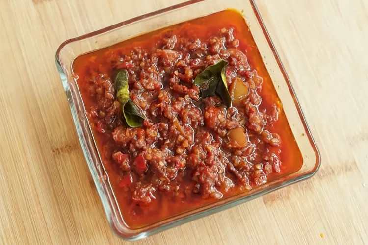 Sedap Dan Awet, Ini Cara Membuat Sambal Goreng Tomat, Ketahui ...