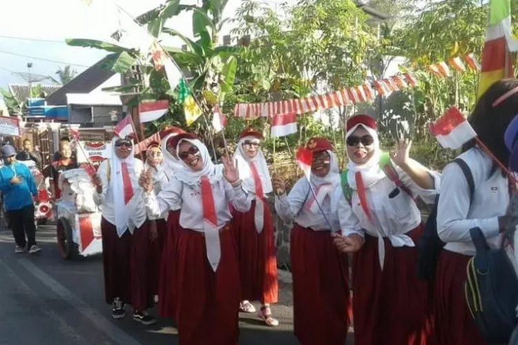 7 Yel Yel Lomba Gerak Jalan 17 Agustus Kekinian Dari Lagu Viral Ada