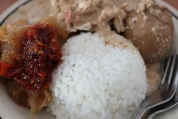 5 Kuliner Enak Di Yogyakarta Yang Lokasinya Dekat Stasiun Tugu
