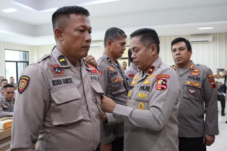 Intip Gaji Kapolda, Kapolres, Dan Kapolsek Di Lingkungan Polri Yang ...