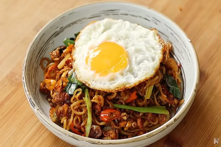 mie goreng telor