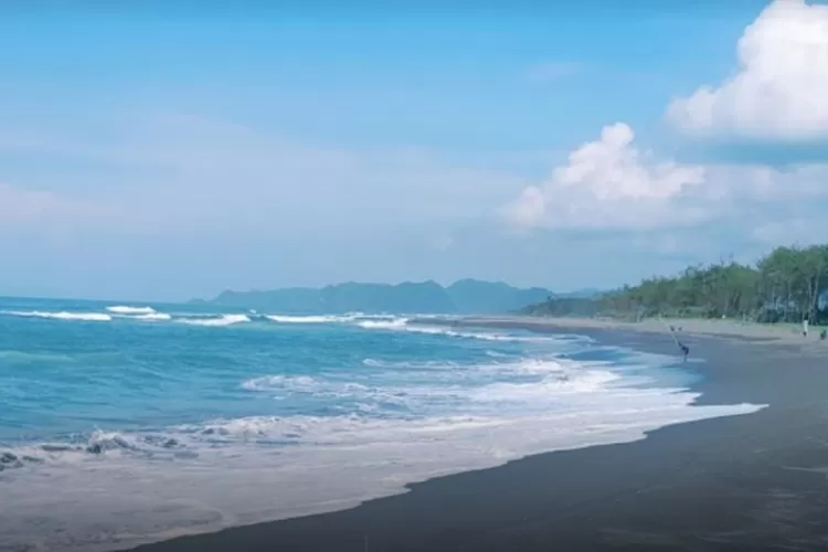 Pantai Bopong Kebumen Menikmati Keindahan Deburan Ombak Serta Pantai Yang Masih Sepi Akurat 