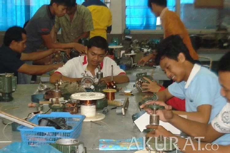 Pemerintah Tingkatkan Kompetensi Sdm Lewat Pendidikan Vokasi Industri Ketenagalistrikan Akurat