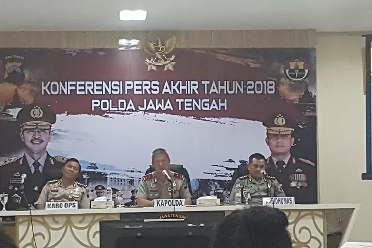 Kapolda Jawa Tengah, Irjen Condro Kirono saat menyampaikan refleksi akhir tahun 2018 di Mapolda Jateng, Jalan Pahlawan Semarang, Senin (31/12/2018). (Arie Widiarto/Ayosemarang.com)