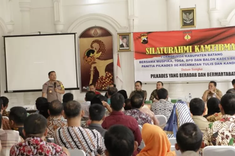Silaturahmi Kamtibmas di Mulia Resto, Kecamatan Tulis, Batang, Selasa ( 10/9/2019).  (Dwi Ariadi/Ayobatang)