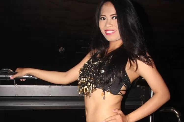 Dua Sexy Dancer Bikin Pengunjung Pyramid Club Tak Beranjak Bali Express 1141