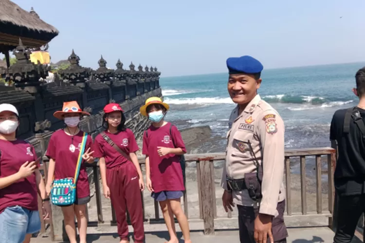 Kunjungan Meningkat Satpolairud Amankan Pantai Tanah Lot Bali Express