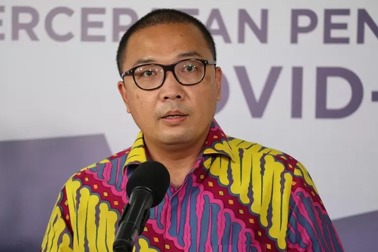 Duta Besar RI untuk Kamboja, Dr. Santo Darmosumarto.